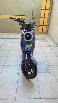 دراجة R9 • ٥ بطاريات ٣٢أمبير • بلوتوث