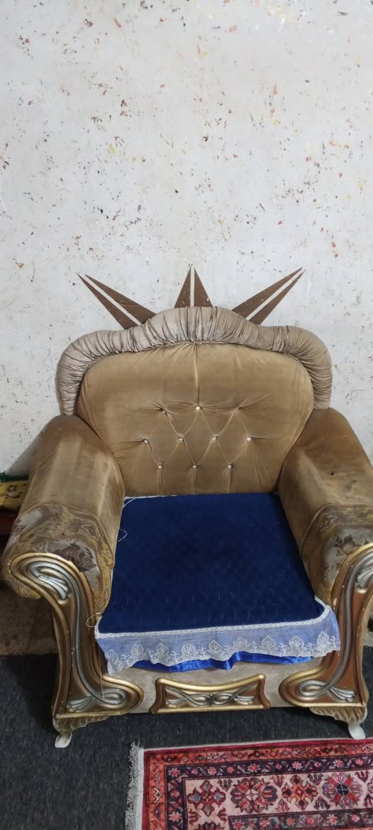 للبيع 200 ألف ***********
