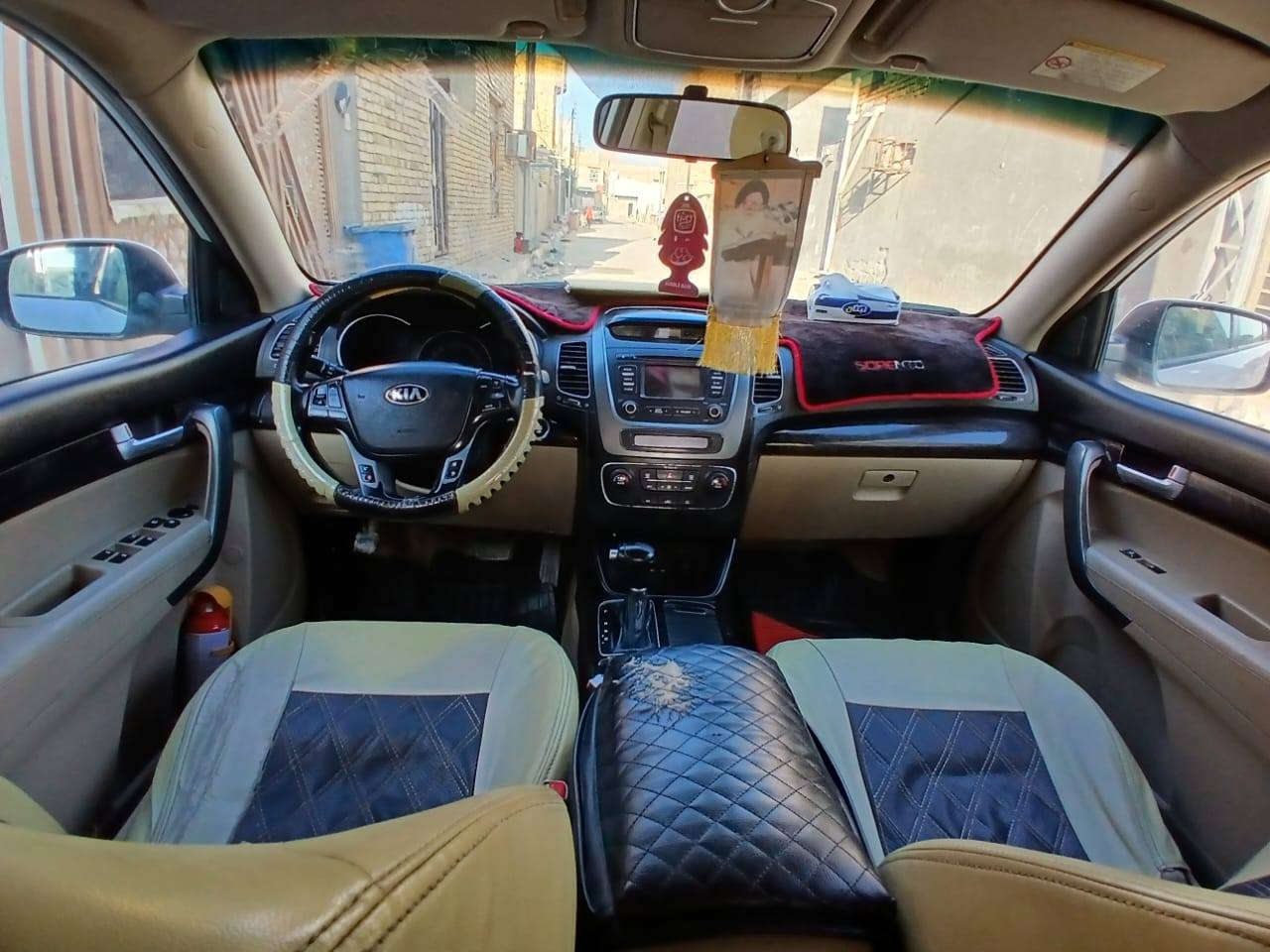 كيا سورنتو خليجي ذي قار 
موديل 14
مكفولة من الصبغ والتبديل بيه فقط ذني الدحجات بالصورة 
باسمي 
مكينة  6
سبعة راكب 
السعر. 190وبيه مجال بسيط 
***********..
