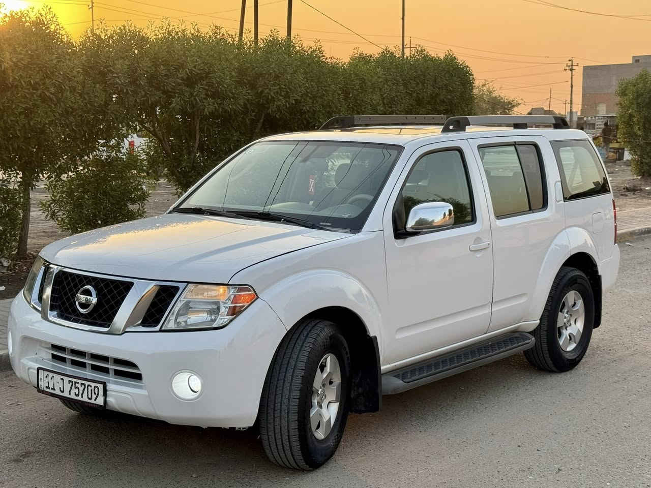 سلام عليكم ورحمة الله وبركاته نيسان باثفندر 2009 خليجي كفاله عامه من الصبغ والضربه والتبديل عدى خشم الجاملغ الايسر بدون حادث مكينه كير حداديه ؏َ وضع الشركه حتى مامفتوحات سياره فول مواصفات فتحه ديفيدي دشبول ارمادا تبريد ٣ قطع فول سياره جديده جدا وعلى وضع الشركه سبيرها مانازل كتلوكات الشركه بيها السعر 100 وبيه مجال قليل ***********
