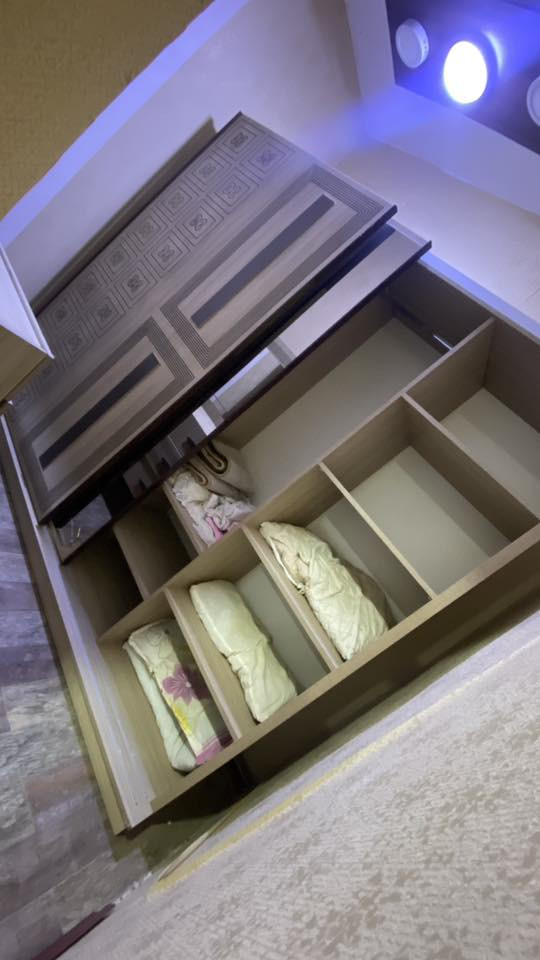 غرفةً نوم تركي  للبيع
حالة جيدة
٦ قطع
موجودة في بحركة

السعر ٥٠٠ وبيها مجال

نوعها خشب ثقيل وليس كبس فارغ 
شكلها مميز ونادر يمكن غلقها بالبردات

واتساب
***********
