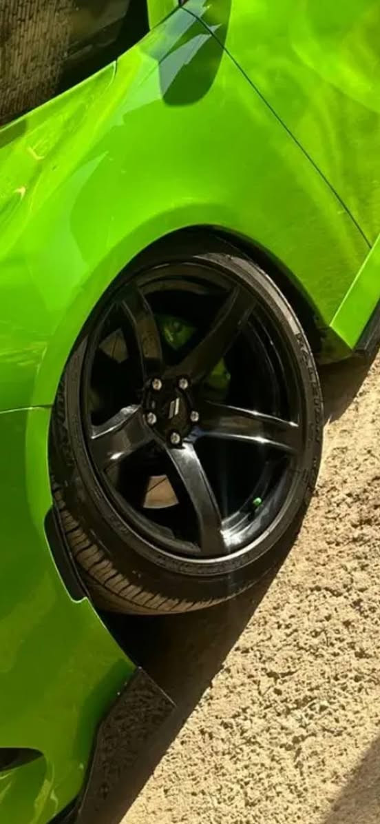 يالله السلام عليكم شباب ويل نجمه حجم ٢٠ توسايز خسفه قويه الويل مكفول لافطر لاعواج ولالحيم الشراي يتصل الويل بدون تايرات اكرر بدون تايرات العنواد بغداد البلديات *********** واني بلخدمه
