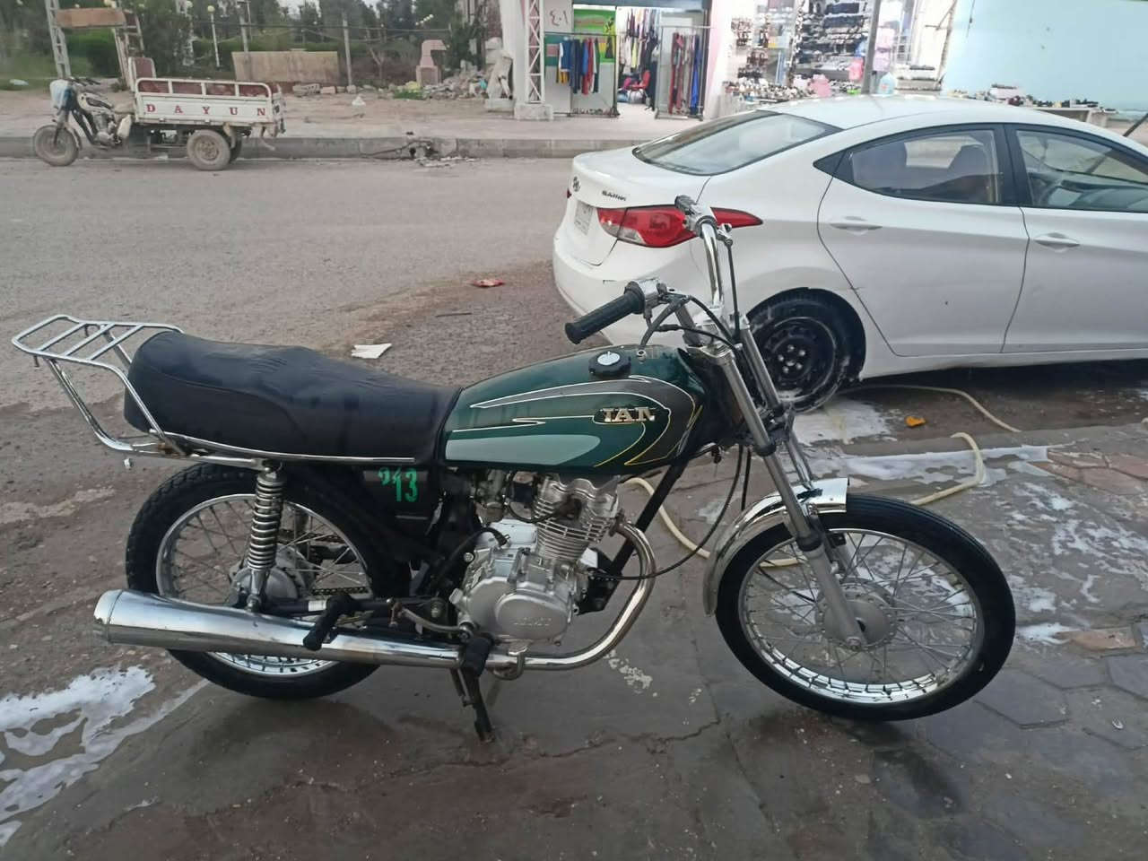 للبيع نامه شلامجه محرك ما مفتوح دراجه اوراق اوراق اصولي دراجه كدامك صورها وهاذة رقم الولد *********** الولد ما متواجد عل فيس سعر 600 وبيها  مجال
