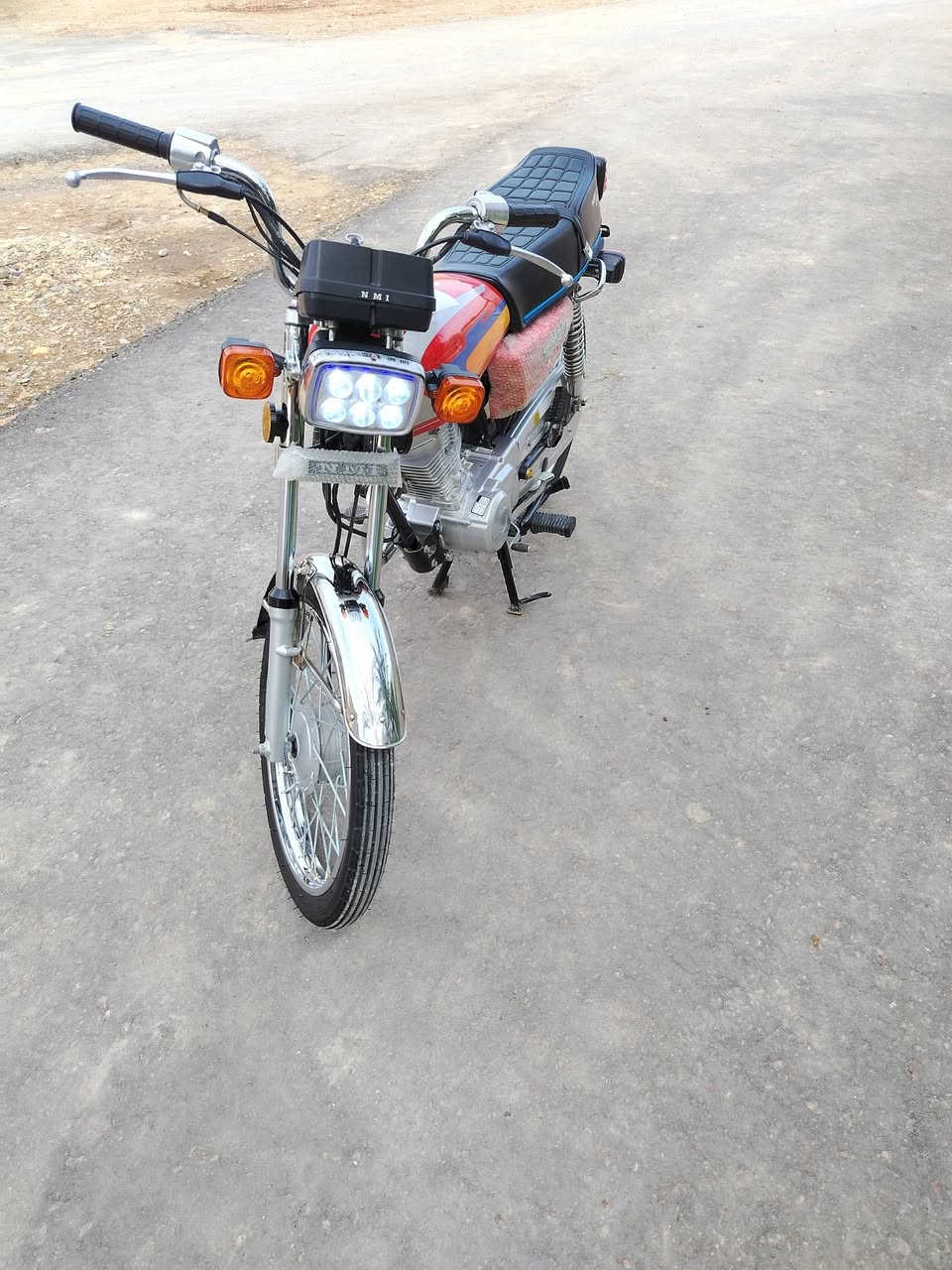 سلام عليكم دراجة لبيع تعمير اول تبديلت دهن وراق سكنر مكفولة من كلشي سعر خاص  عنوان ابو سبع طريق ميمونة 
***********
***********
