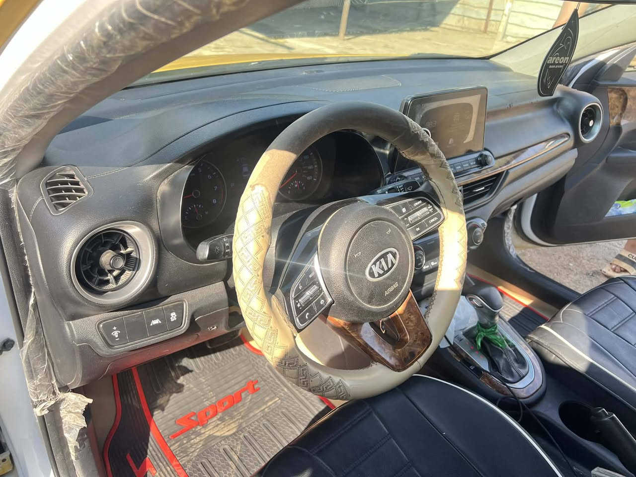 يالله سلام عليكم فورتي موديل 2019 لبيع سيارة خير من الله مال جناي  كير محور أي تي قبل شهر شادة عرضها 120وبيهة مجال عنوان بغداد الأمين الثانية 
رقم الهاتف ***********
