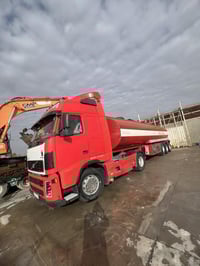 البيع سياره فالفو  موديل ٢٠٠٢ تانكي شاكر ٢٠١٥ تخم تاير جديد  راقم أربي...