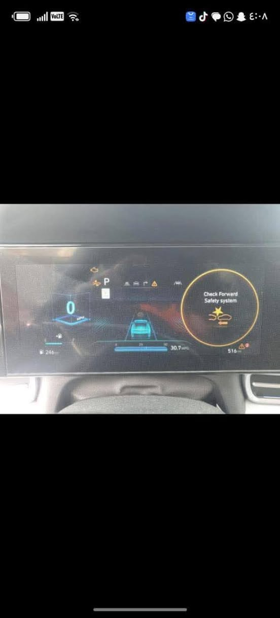 النترا لمتد اعلى فئه بهذا الموديل 2025 وارد امريكي بدون قطرة صبغ وبدون ايرباك ايضا لون ازرق  
محرك 2000 ماشيه 6 الف كيلو 
المواصفات لمتد 

🔘فتحة سقف سلايد طكتين 

🔘كشنات خزن مميوري 3 وضعيات مع امكانيه الخروج السهل

🔘سستم صوت من شركة Bose 🔊الالمانيه + دمام مع امبليفاير
 🔘داخل لونين مميز اوف وايت ابيض مطعم باسود ورصاصي

🔘لد امامي + لد خلفي 

🔘دشبول متصل + لد ليزري مخفي مع اناره مخفيه اكثر من 64 لون 🌈

🔘لايت زنون 3 عدسات بلادي مع حاجب لد نهاري 

🔘بصمه تشغيل وايقاف السياره 

🔘اوتو  هولد 

🔘مود درايف 

🔘اربع مودات قيادة

🔘سايد بريك كهرباء 

🔘كشنات  جلد  ابيض + كشنات  كهرباء

🔘كشنات حار

🔘رادار  امامي + رادار جانبي + رادار  خلفي

🔘صندوك  ذكي عند الاقتراب 

🔘يدات بوب لمس للبصمه

🔘نظام ترحيب للسائق مع انارة 

🔘تبريد منفصل

السياره قفله مواصفات جريدة 

كل مواصفات موضحة بصور مع صور الحادث 

سعرها 185
للاتصال ***********
