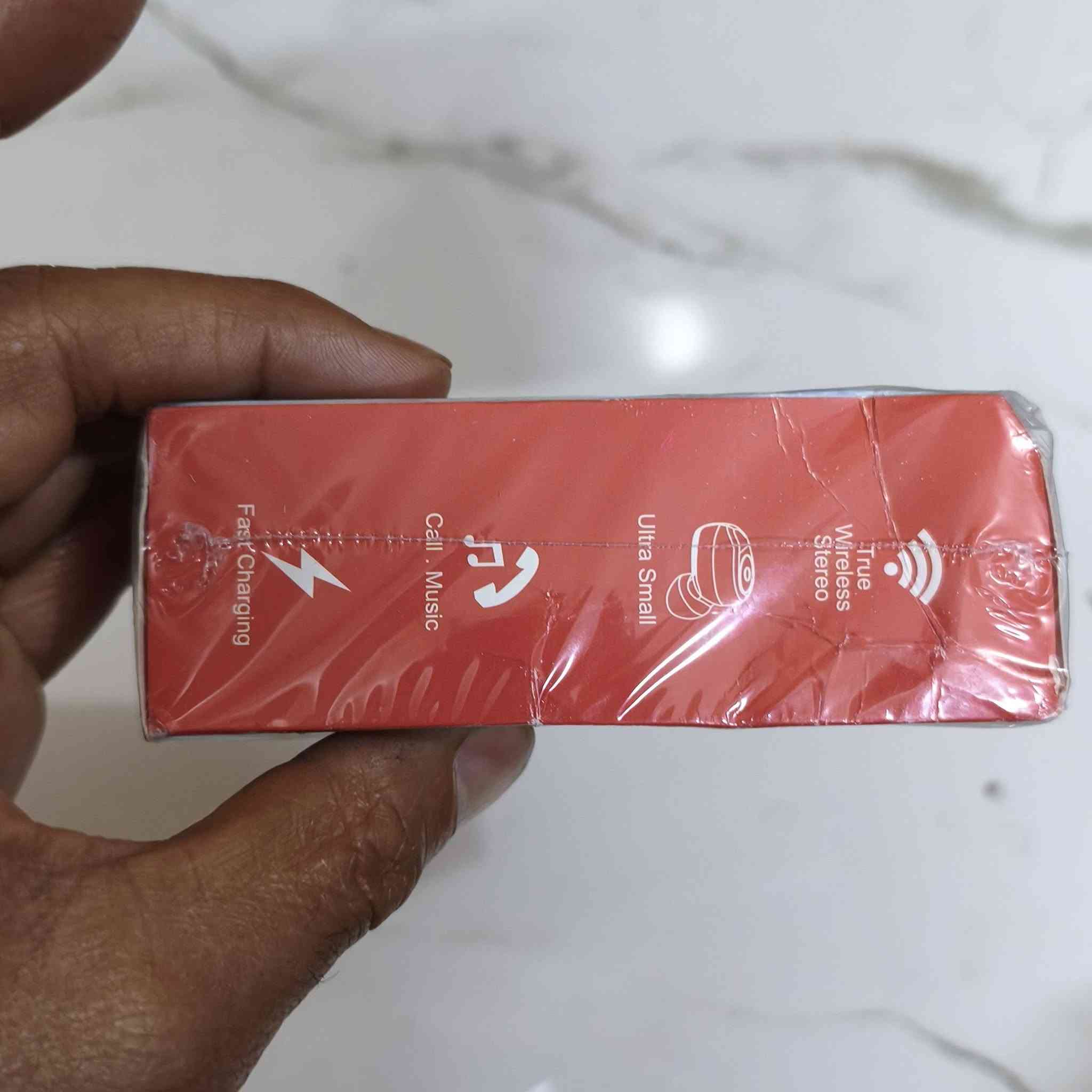 ايربود  M10
السعر 12 مع التوصيل


**إذا كنت صاحب هذا الإعلان وتريد حذفه لأي سبب، رجاءا أرسل رسالة إلى الدعم الفني**