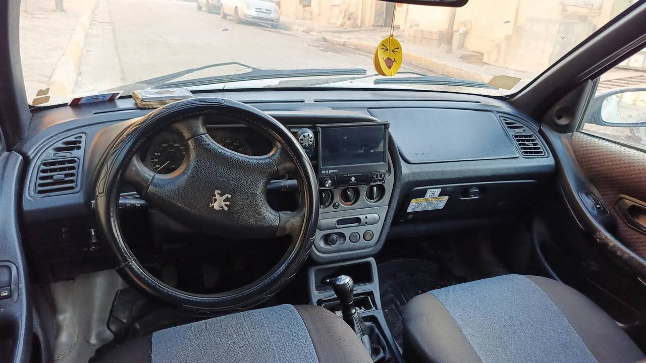 بيجو ٢٠٠١ بدون صبغ
تبريد تدفأة شغال
رقم بغداد انكليزي بأسمي
مراوس بسيارة أحدث والباقي قسط. 
مكاني الموصل


**إذا كنت صاحب هذا الإعلان وتريد حذفه لأي سبب، رجاءا أرسل رسالة إلى الدعم الفني**