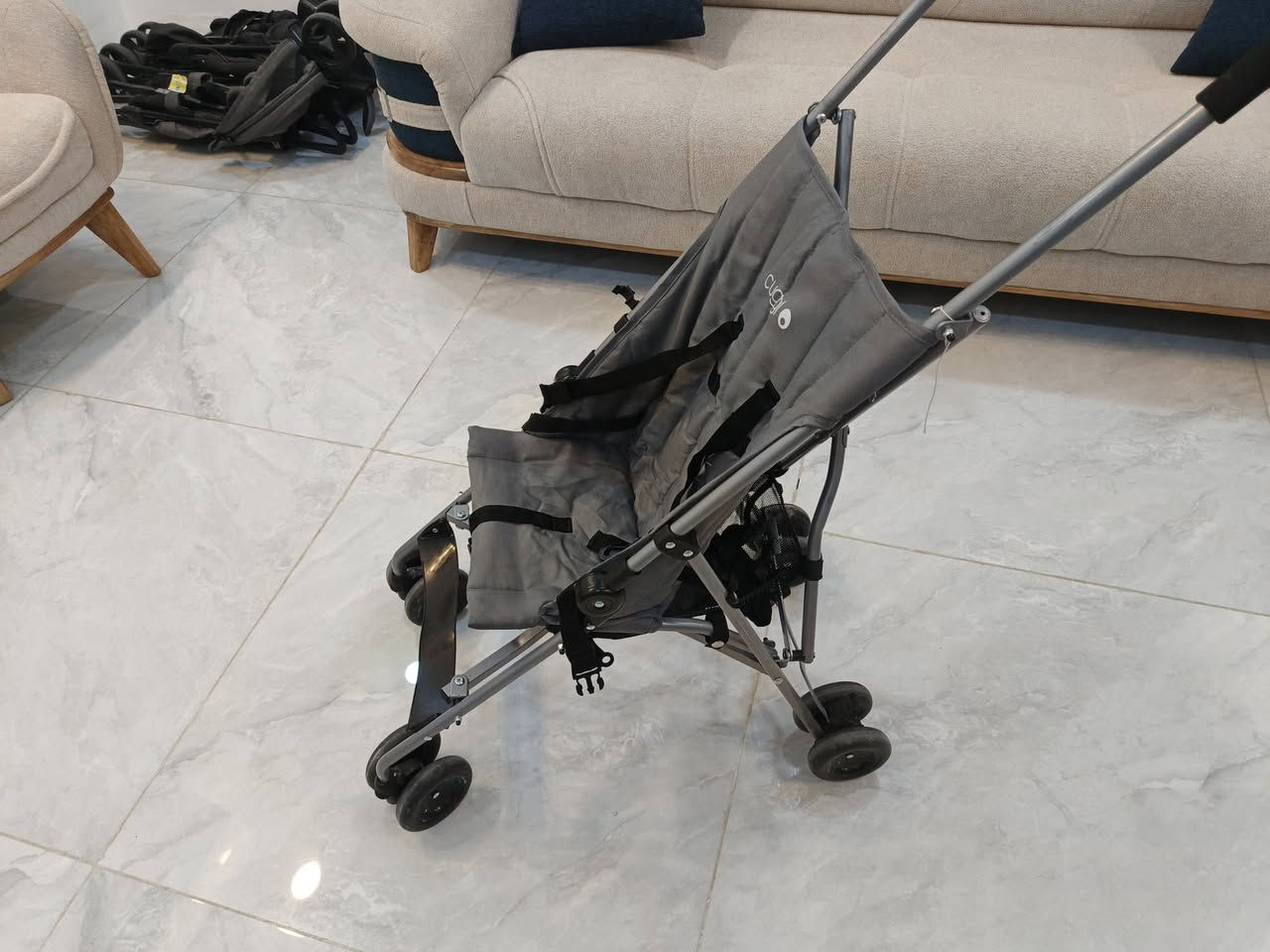 للبيع اصلي مستعمل شي قليل
***********
