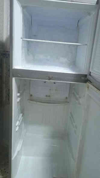 ثلاجه للبيع مستعمله  16قدم حجم كبير شغاله ع الفحص
ماطور شغال نظيفة السعر 225 بي مجال مكاني نجف حي 
الوفاء للاستفسار ***********
