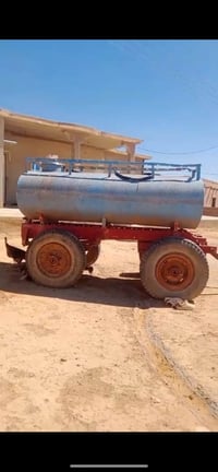 مقطورة تانكي • ٣٠٠٠ لتر • نظيف