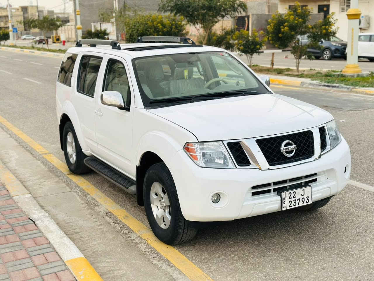 نيسان بافندر 2012خليجي فول مواصفات السعر 127للستفسار ***********ماشيه 120سياره فول مواصفات بصمه تشغيل او بصمه ابواب جنطه شفط 3قطع تبريد 7راكب سيدي جنجر 6اقراس تلفزيون بل تنته فتحه سياره مكفوله من ضربه او تبديل بيه صبغ بل باب الخلفي فقط ول باقي مكفول سياره جهازه اينقص مابيه مكان سياره كربلاء
