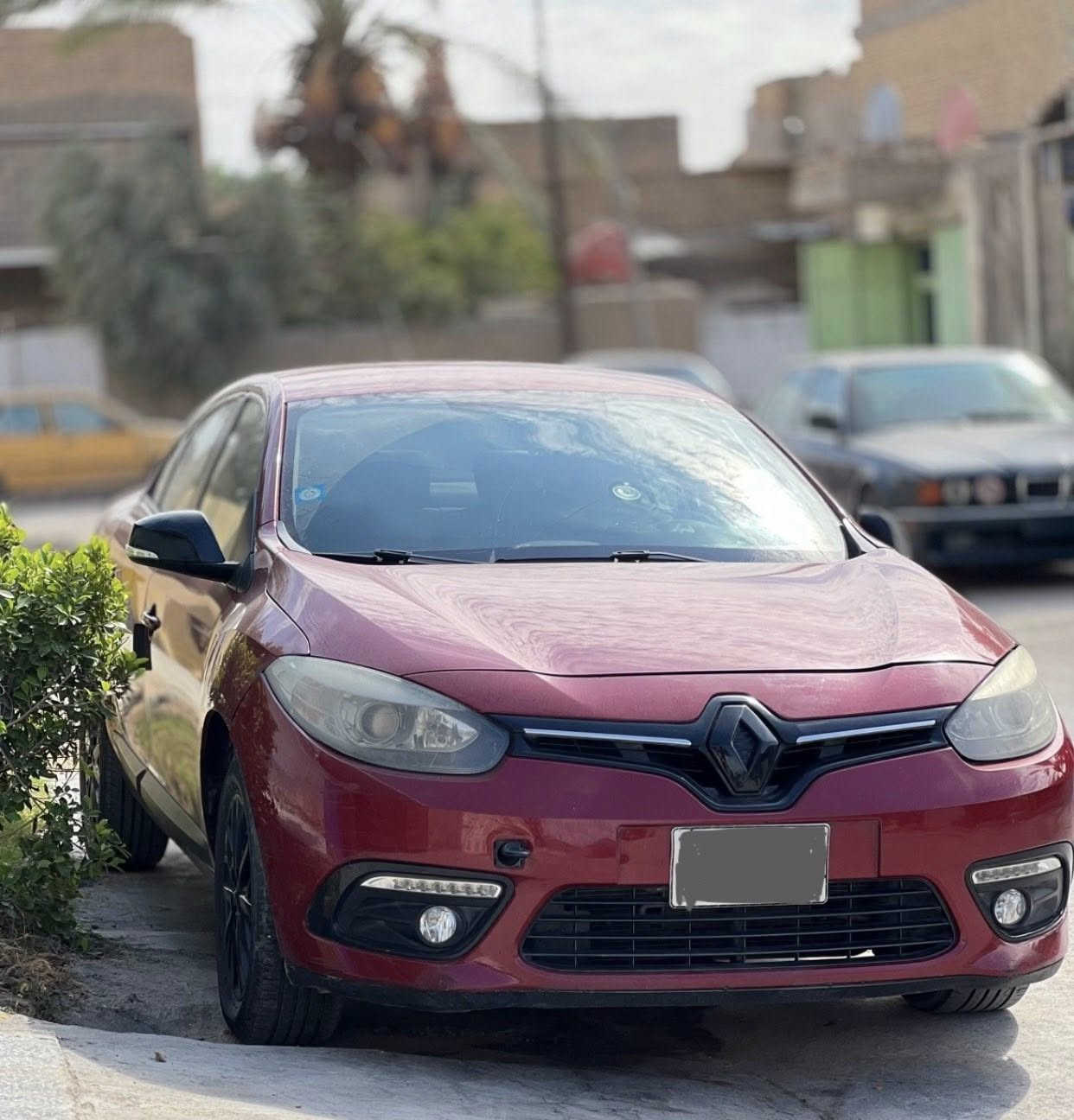 السلام عليكم 

رينو فلونس موديل 2016 
وارد خليجي مكفولة من ناحية الصبغ
كلين مابيها ضربة ماعدا كلبسات الدعامية كما موضح
فلونس مواصفات فول
شاشة
جامات اوتو 
مري شفط 
قفل تلقائي عند الابتعاد
تدفئة وتبريد شغالة
سبير مال شركة
السنوية باسمي تحويل مباشر
الى شهر التاسع 2027
السيارة محركها ياباني من نيسان ٨ نوزل 
السيارة تحتاج ادامة 
 كلشي بيها بلادي ماعدى الكير مبدل 
وبي مشكلة من توصل سرعة 80 يدخل بمود السيفتي "وضع الحماية"وتمشي طبيعي وماصلحتها لعدم التفرغ
 

ماشية164000

سعرها 65 ورقة وبي مجال 

مكاني بابل - المحاويل 
للاستفسار الاتصال على الرقم بي واتساب
***********
