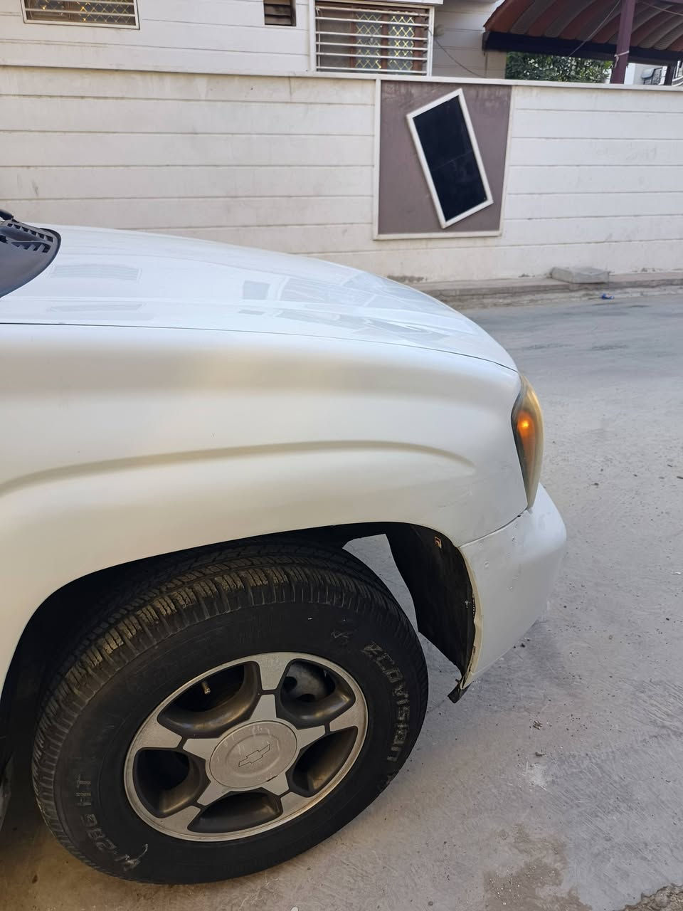 بلايزر بجم تاهو ٢٠٠٦ سيارة نظيفة جدا من الدعامية للدعامية محرك جديد منظومة تبريد كاملة جديدة صدر جديد راديتر جديد فريز تبريد بالكارتون السيارة جاهزة من كل شي شاشة وكامرة خلفية السيارة أحلى من الصور والتحويل ثاني يوم للتواصل موبايل *********** السعر 95 $
