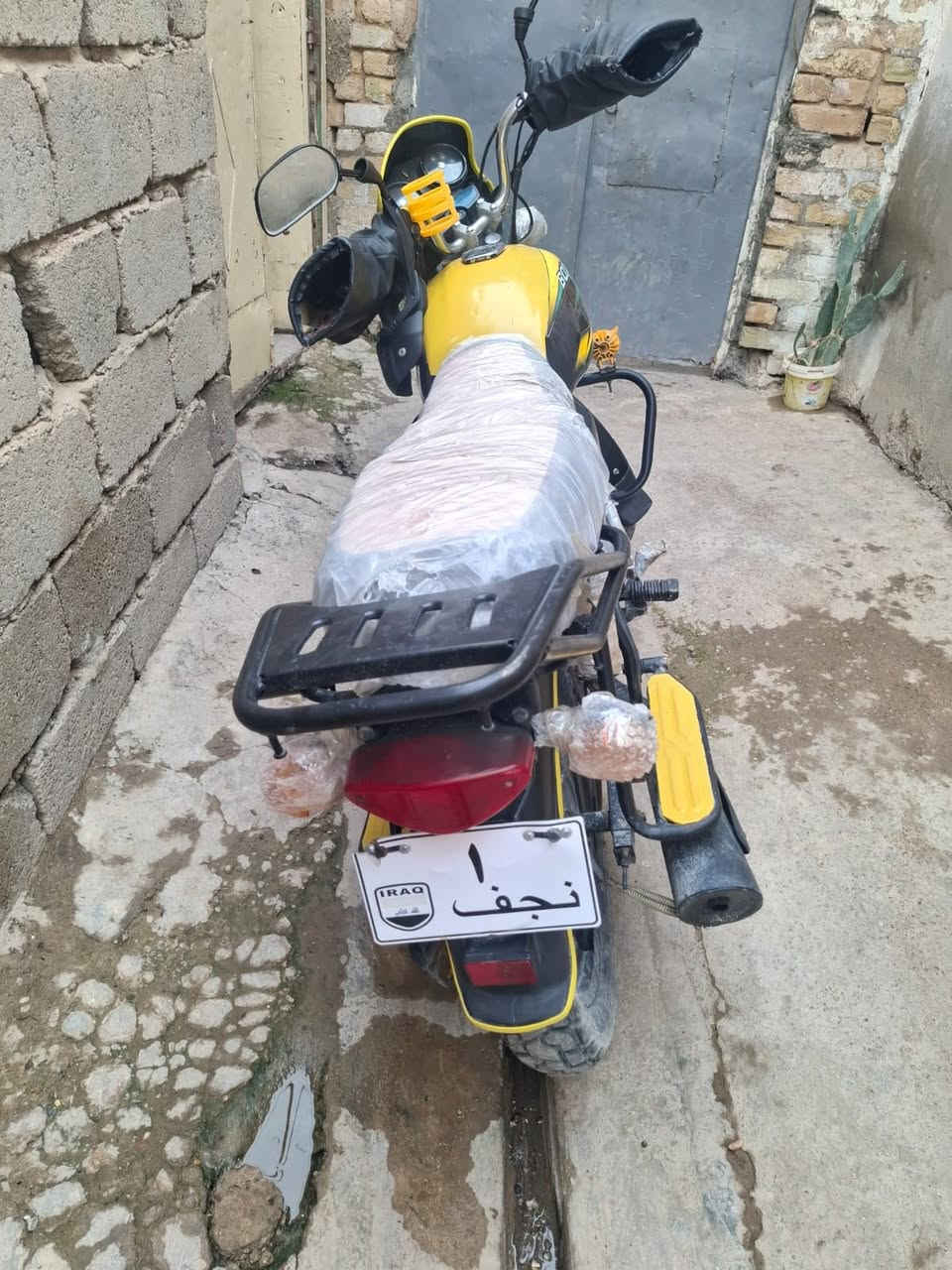 سلام عليكم. 
دراجه بوكسر موديل ٢٠٢٠ دراجه نضيفه تخبل 

مكاني الحساويه. 
السعر (٨٠٠) وبيها مجال 

***********
