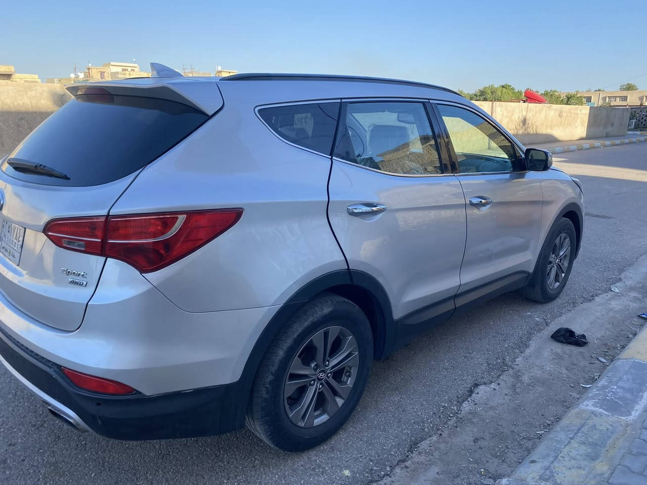 سلام عليكم ورحمة الله وبركاته للبيع او للمراوس هونداي سنتافيا   وارد امريكي مكينه ٢٤٠٠ جي دي اي موديل ٢٠١٤ بغداد بأسمي فول مواصفات حساسات كامره خلفيه اشاره ترحيب اشارة بالمري بصمه تدفئه تبريد كشنات حره تحويل ثاني  حادثه فقط بنيد بأمريكا السعر ١٣٠ وبي مجال ***********
