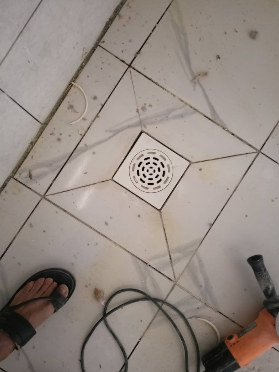 السلام عليكم ورحمة الله
اسطه متفرغ 
***********
