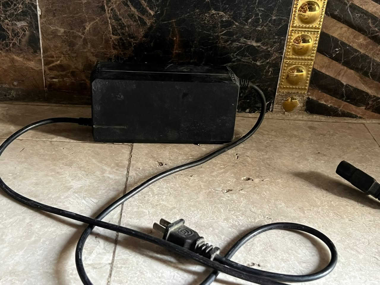 السلام عليكم شاحنات عدد ٢ للبيع الشاحنه مال بطاريات حجم صغير مال بطاريات عدد ٤ سعر القطعه ١٥ ألف 
الموقع بغداد حي الجهاد 
رقم الهاتف 
***********
