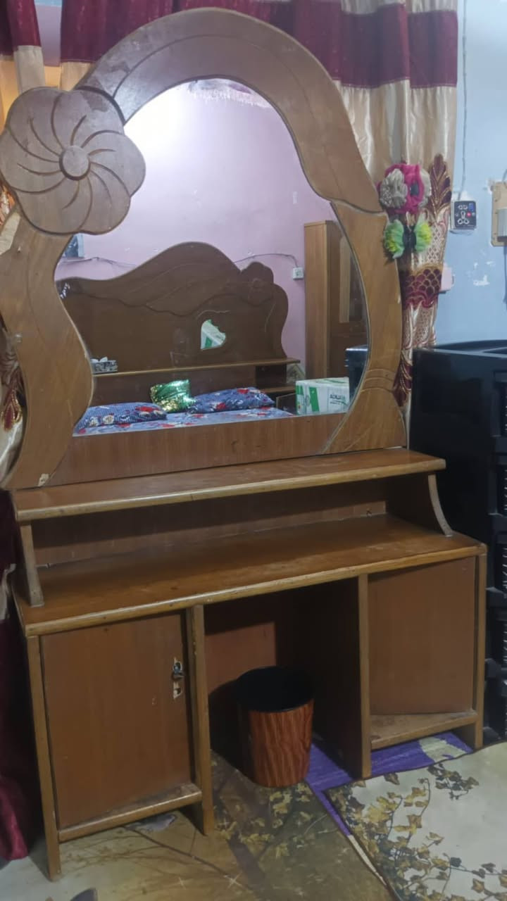 غرفة اخشاب للبيع كامله كل نقص ماكو
مكاني طويريج 
السعر 350 بيها مجال  بسيط


**إذا كنت صاحب هذا الإعلان وتريد حذفه لأي سبب، رجاءا أرسل رسالة إلى الدعم الفني**