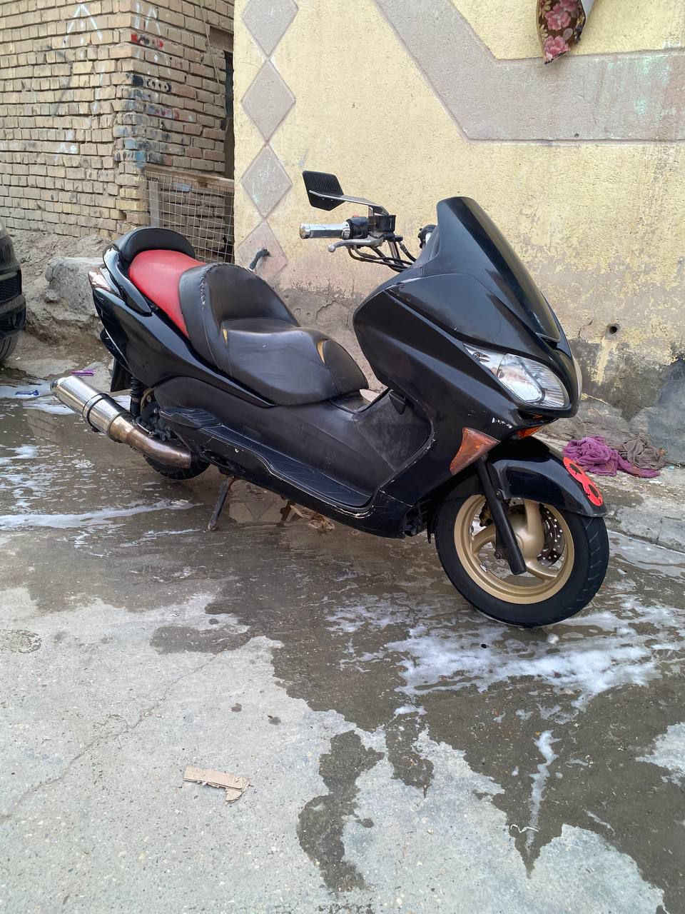 سلام عليكم فورزه 09 كرستال كير ملغي الدراجه خير من الله شلعه ومعدل مكينه خرسه كلش مبدل بيها بستم فقط مابيه اي نقص سعرها 650 وبيها مجال *********** ناصريه مركز اتصل وتدلل
