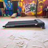 جهاز ركض منزلي • مزاد • سماعات داخلية