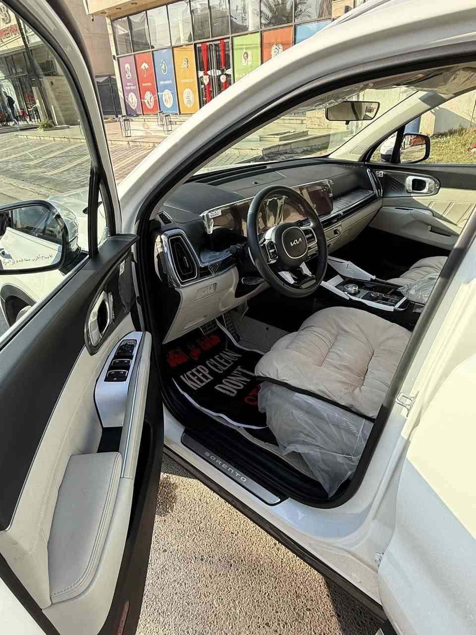 سورنتو
موديل 2025
سياره ماشيه 14000
سياره كلش جديده 
السعر32500
***********
