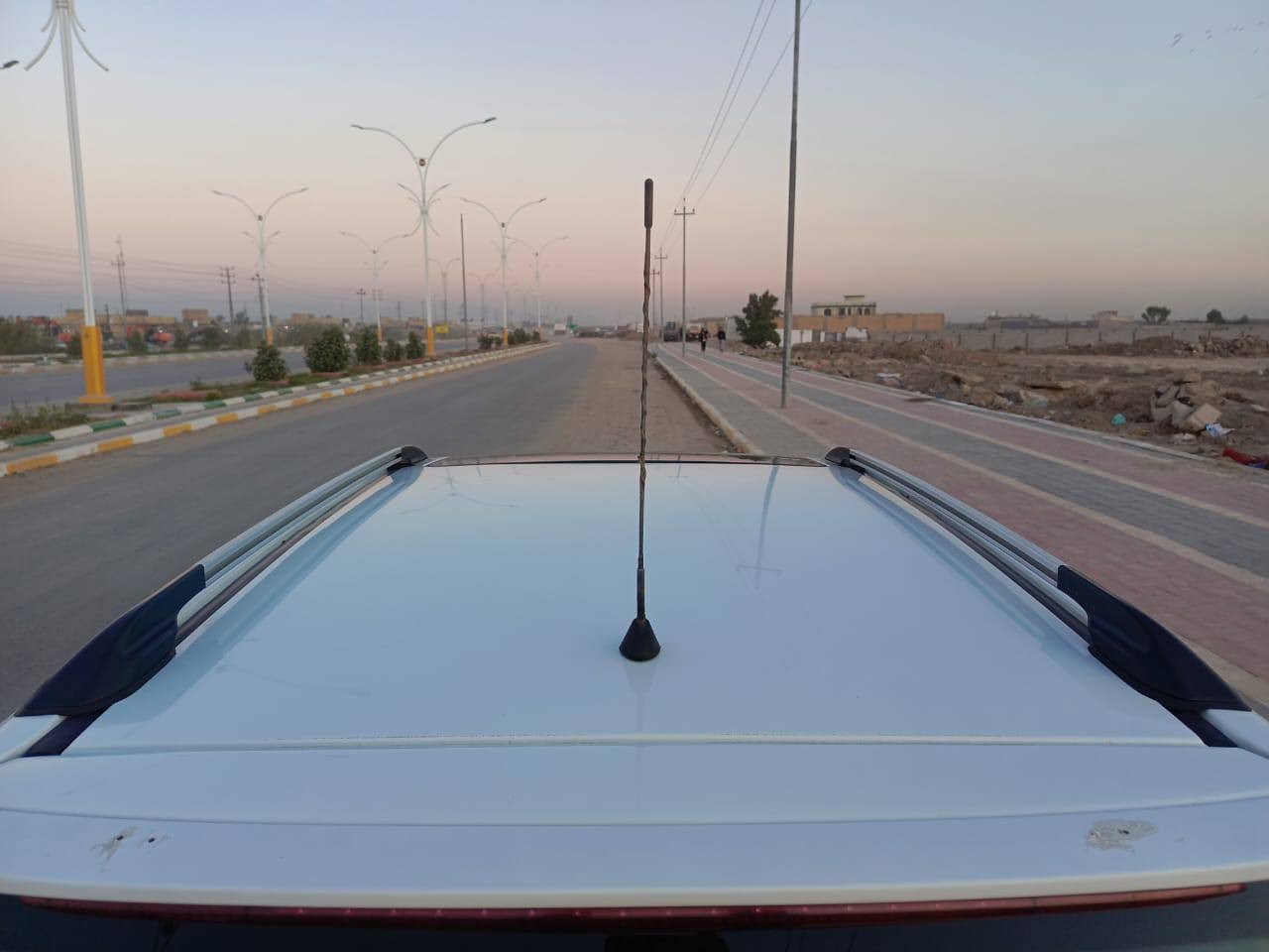 اسلام عليكم تيكو موديل 15 كفاله عامه ماشيه 100 من ضربه وتبديل مكينه وكير حداديه تخم تاير  كهربايات شغاله شاشه سنتر لوك تتفه بلكشنات سياره جاهزه العنوان ذي قار الشطره السعر 70بيه مجال ***********
