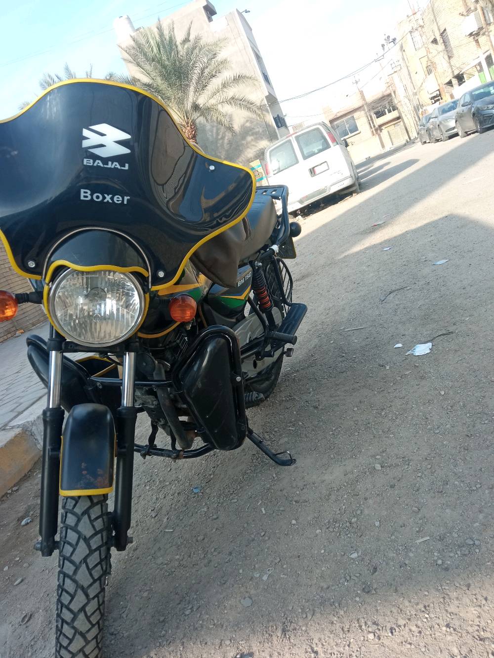 سلام عليكم  دراجه بوكسر موديل 22 رقم وسنويه بغداد  دراجه شغاله جاهزه نكره سلف دراجه حلوه ونضيفه  كهربائيات دبلات كلها شغالات دراجه كبل بوجهك الشارع مكاني بغداد الجديدة موبايل *********** موجود واتساب 