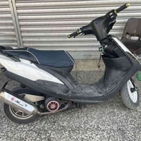 ماكس عدله للبيع السعر 300 وبيها مجال قليل مكاني الاعظمية 07863217172