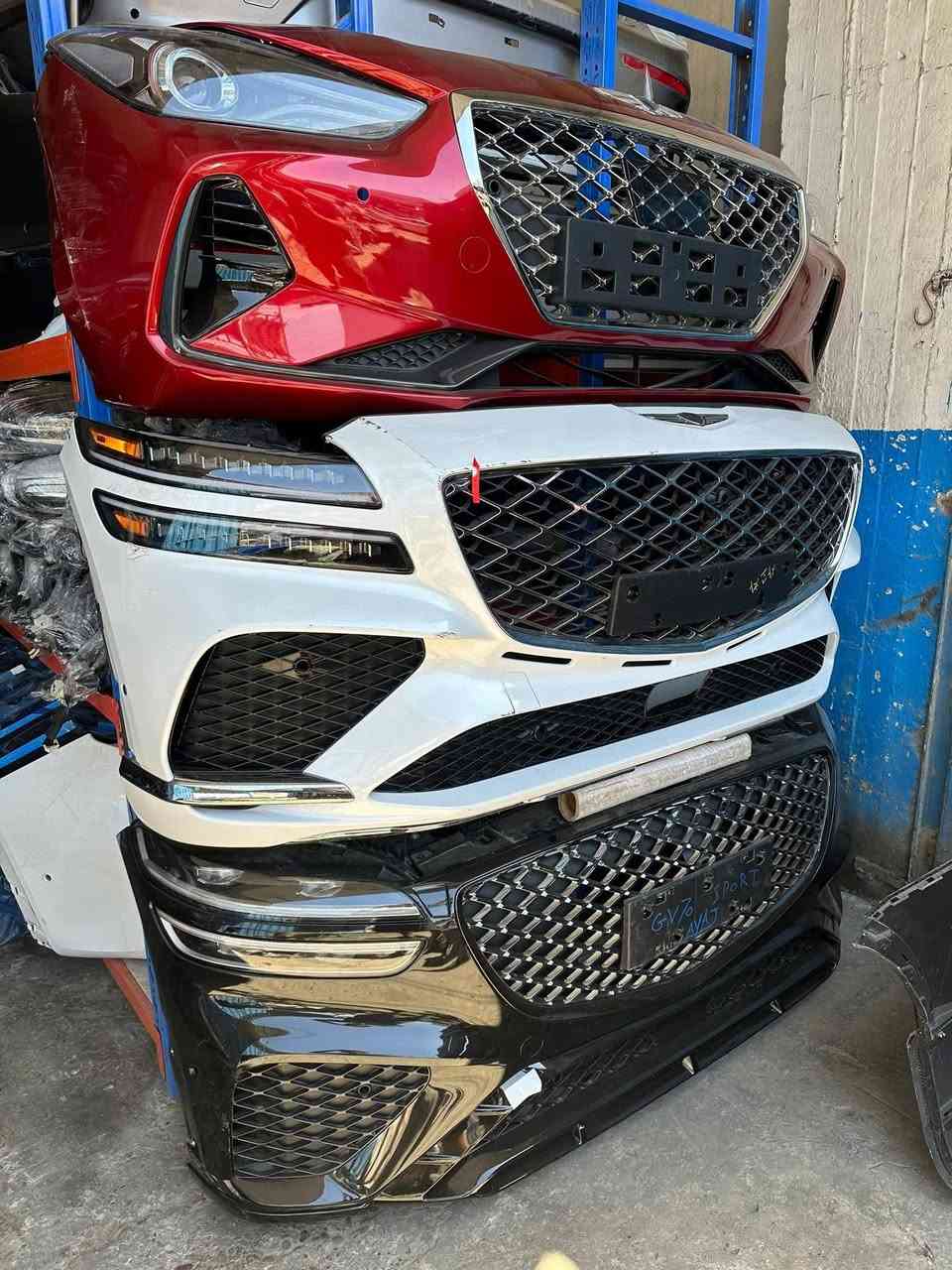 يتوفر لدينا قطع غيار سيارات جينيسزز كل الاحجام والموديلات 
الوارد امريكي والكوري من موديل 2009-2026 كشر بكافه الانواع والالوان عنوان المحل بغداد البياع الحي الصناعي مقابل مطعم ابو ايهاب *********** أيات
