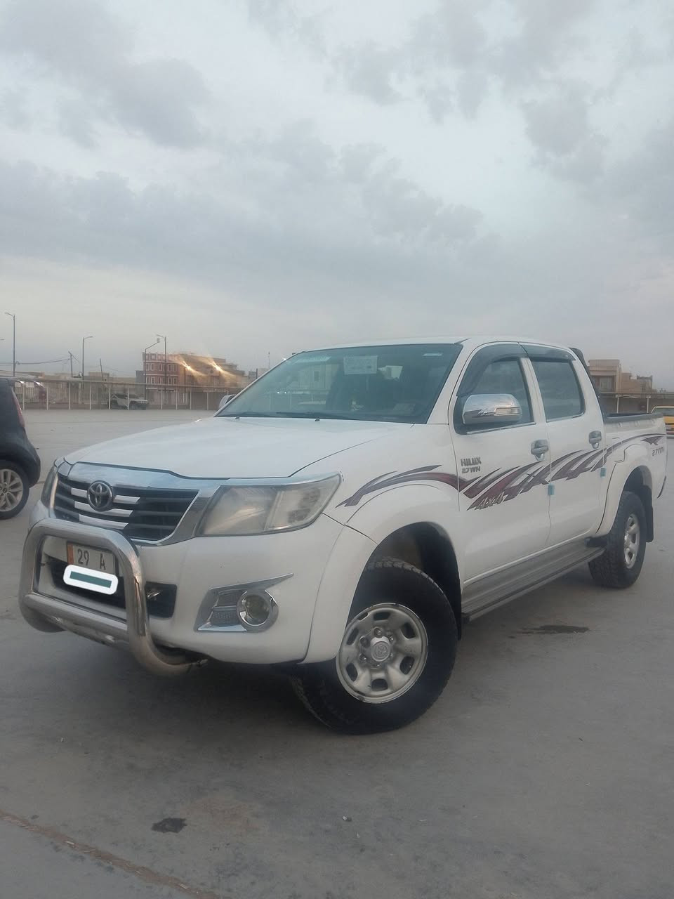 السلام عليكم تويوتا هايلوكس موديل 2014 كويتي اوتماتيك مكفوله كفالة عامه رقم واسط دولي تحويل مباشر مكان السياره واسط الكوت الاستفسار 
***********

***********
