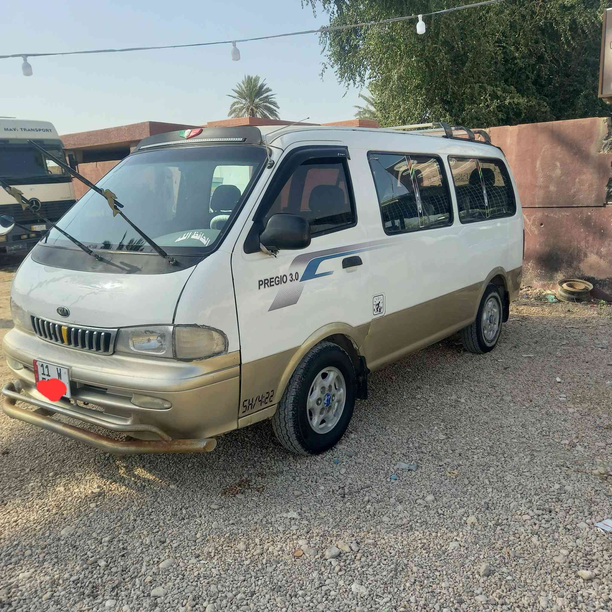 كيا بريجو للبيع موديل ٩٦  فان محرك وكير واكسن مكفول غرفه نظيفه شواصي جدد بس الايمن كدام تاير بي تعمير بسيط فقط الباقي جدد السيارة مصبوغه صدرخلفي امامي جديد نعمومه فول تخم تاير وباتري جدد كهربائيات كلها شغالة رقم بغداد نكليزي مشروع وطني  مصفرة هيئه ومرور وسنويه لل٣١  المكان ابو غريب السعر ٦٨وبيها مجال بسيط
***********
