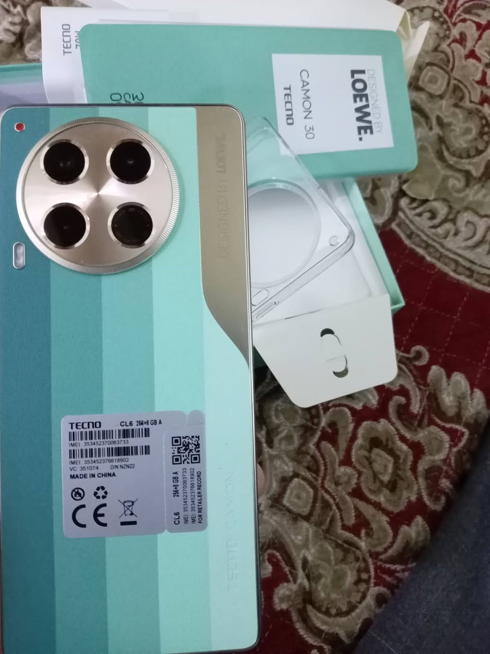 سلام عليكم موبايل للبيع او مراوس  تكنو كومن 30 موبايل جديد ماصار شهر من اشتريته موبايل حلو وجديد ويدعم شحن سريع اشاحنه 70 واط ضد الماي رقمي ***********متواجد على المازنجر اربعه وعشرين ساعه
