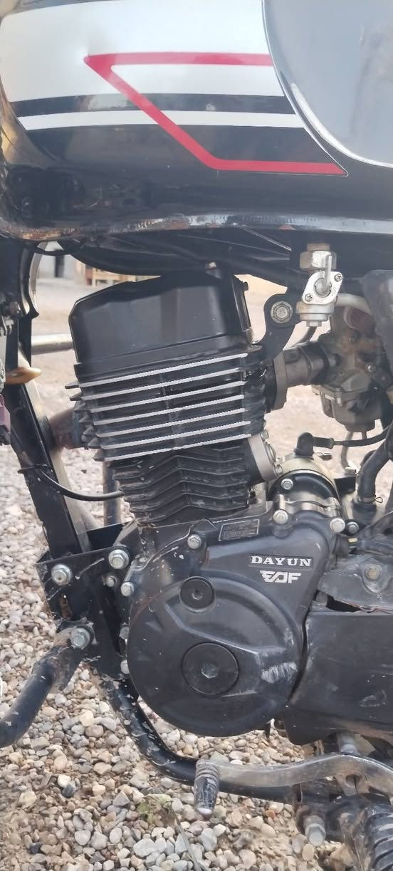 السلام عليكم دراجة دايوان للبيع موديل ٢٠٢١ اوراق سحب مكان ديالى دلي عباس ***********
