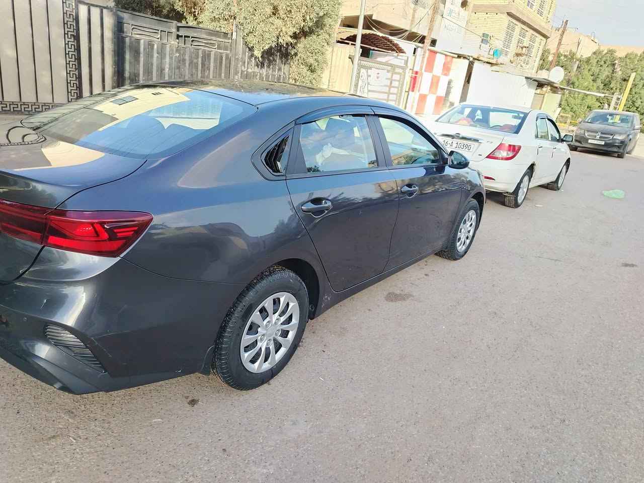 سيراتو موديل 23 خليجي مكفول كفاله عامه ماعده هذني الشخوط البسيطه موضحه بل صوره كشنات مخمل عساس مسجل بلادي مكينه الف 1600 كير مكينه صدر مال الشركه مشيه 26 الف حقيقي السعر 160 بيه مجال حك الجيه ***********   *********** الاثير بي وتساب متواجد
