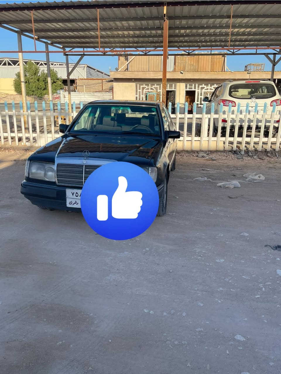 سلام عليكم مارسيدس دب موديل 1987 محور 3000 قواعد سليمه تبريد شغال مكانهه بالنجف السعر 50 وبيهه مجال 
***********
