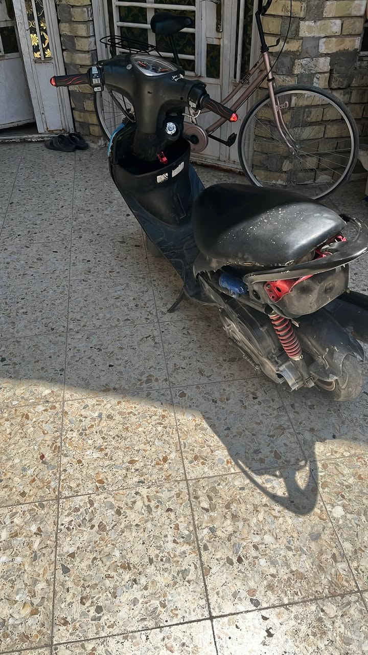 سلام عليكم دراجه ماكس عدله دراجه كامله نقصها بريك امامي وشخاطه علمود يشتغل سلف هندر شغاله دراجه كفراتها كامله هيا ول ترايش ول لحيه ولايت ول بك لايت دراجه رايدها ب٤٥٠الف وبيها مجال للشراي مكاني بغداد شراي يجي خاص💫💙


**إذا كنت صاحب هذا الإعلان وتريد حذفه لأي سبب، رجاءا أرسل رسالة إلى الدعم الفني**