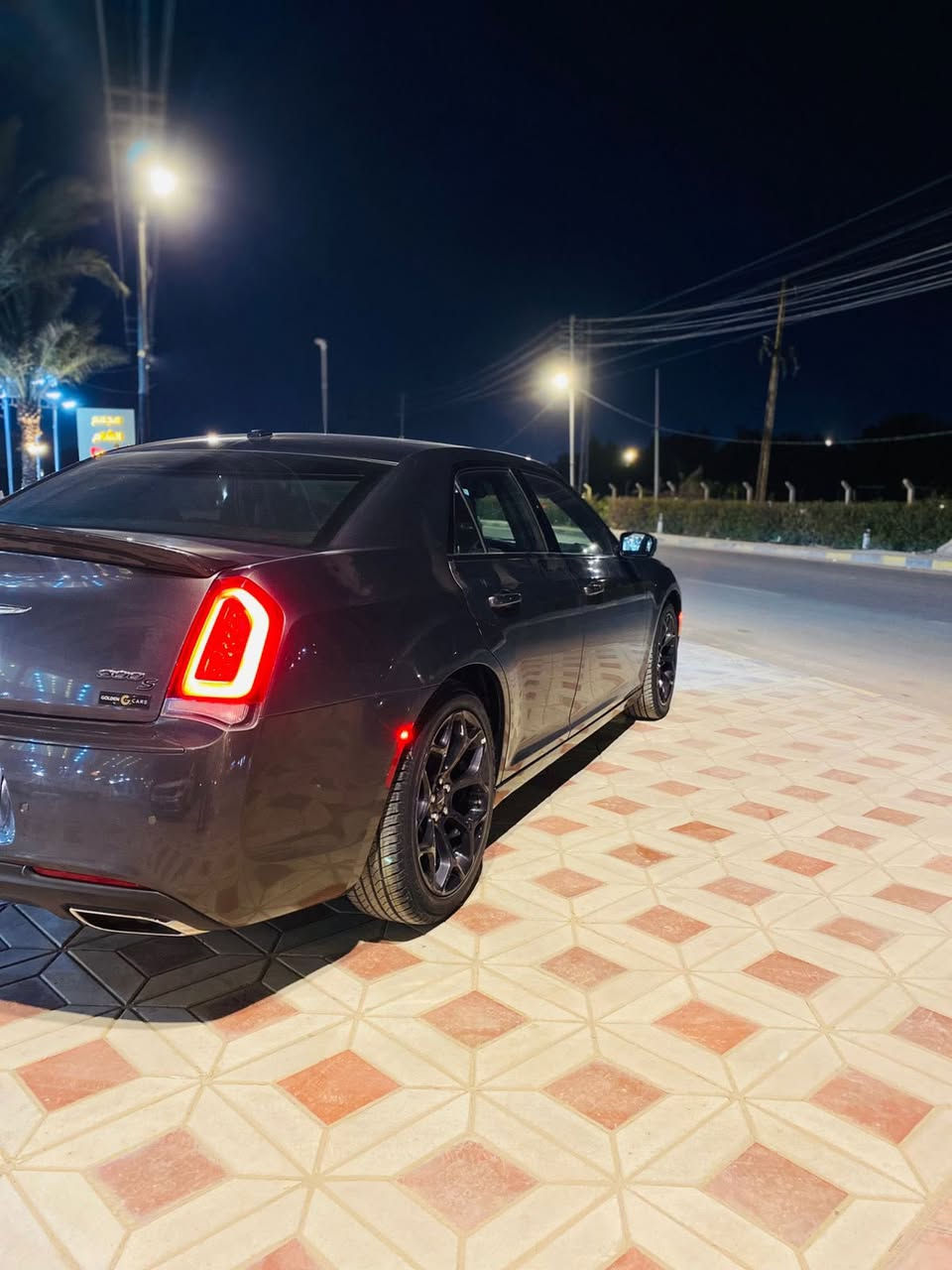 كرايسلر 300S 🤍
الموديل : 2022  . (خليجي) . 💯شركة هارلم

العداد :  20000 كيلو متر

المحرك : V6 . 3.6L .

الضمان : 3 سنوات او 60 الف كيلو متر .

السيارة اربيل تحويل مباشر

المواصفات :

الواجهة الأمامية SRT.

پانوراما .

رادار امامي مع مانع تصادم .

نقطة عمياء .

حساسات امامية .

مصابيح امامية زنون مع LED .

ويل قياس 20 أنج .

حساسات خلفية .

بردة خلفية كهربائية .

شاشه كبيرة مع نظام ملاحة نفكيشن GPS .

سستم صوت الپاين مع سماعات بريميوم .

مقصورة الركاب من الجلد الفاخر .

مقاعد أمامية كهربائية عدد 2 .

ذاكرة لحفظ وضعيات الجلوس (ميموري) .

مقاعد أمامية تبريد وتدفئة

مقاعد خلفية تدفئة .

تشغيل عن بعد .

ستيرن كهربائي

تدفئه ستيرن .

محدد سرعة .

تلفون بلوتوث .

كاميرا خلفية .

مرايا متحسسة للاضاءة العالية .

كير شفتر بالستيرن .

دخول ذكي (بصمة)

مكان السيارة النجف

تفاصيل اكثر ع خاص 🥇

***********

وتساب ***********
