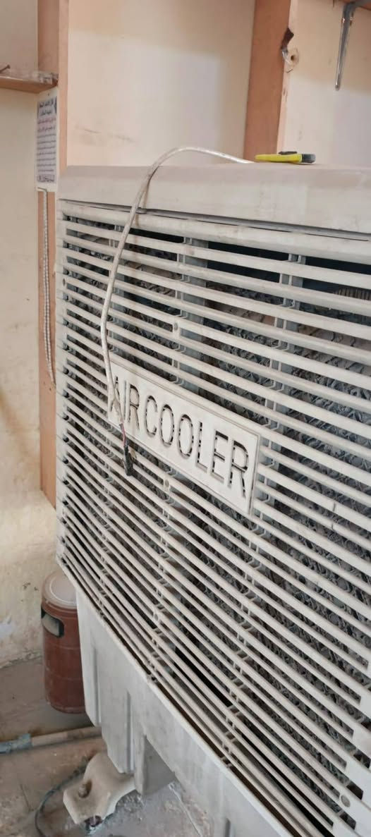 للبيع للبيع ...
اتصل او مراسلة على واتساب لمعرفة التفاصيل
***********
كبنكات المحل عدد ٢
 رفوف حديد عدد٦  2*2
رف خشب عدد ٢ 
عارضة حائط او شباك على شكل تعليق 
ميز الامنيوم 
براد ماء مع قنينة ماء
مبردة بلاستك ثلاث سرعات 
قنفة نفرين
