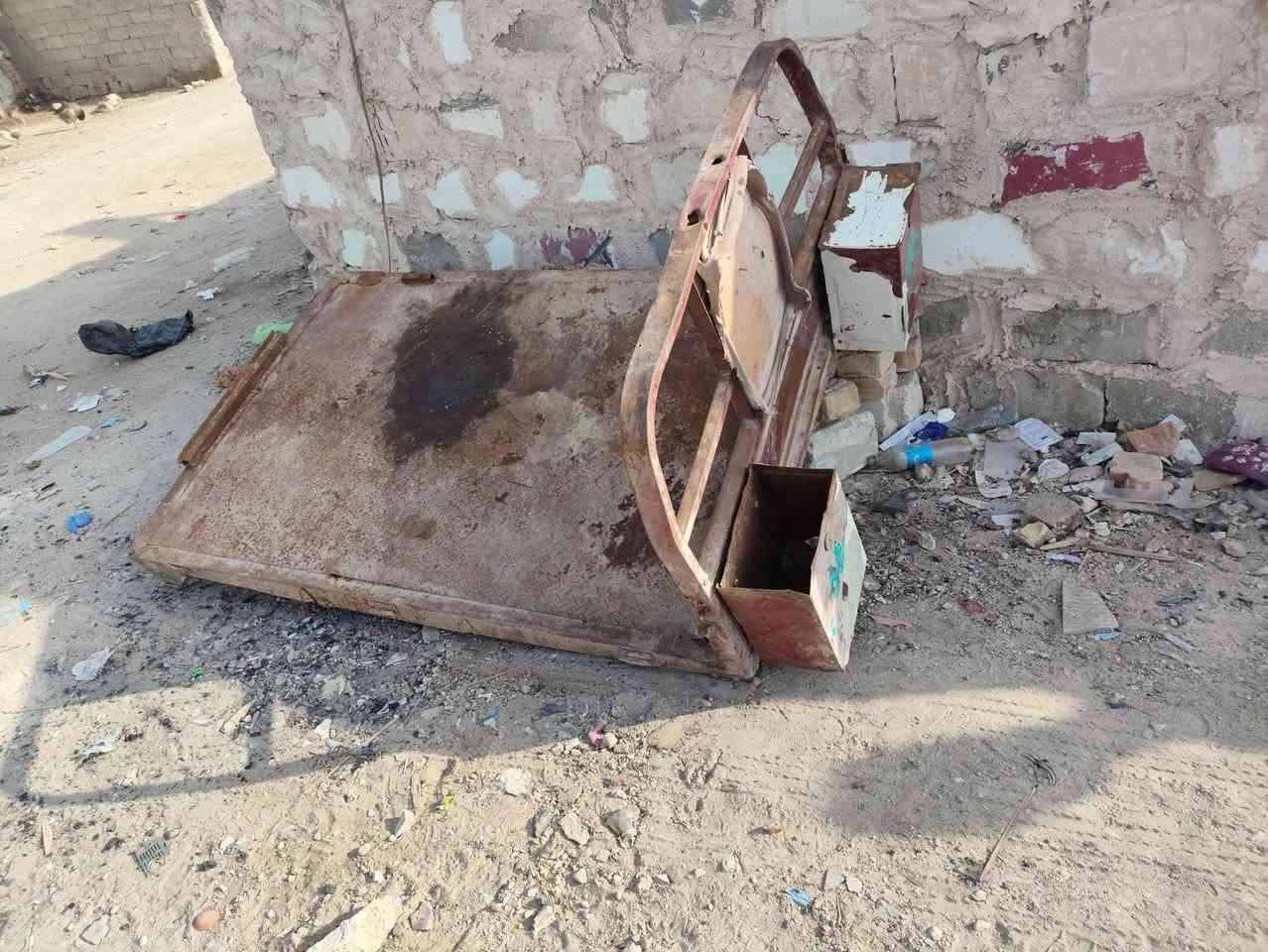 سلام عليكم بدي مال ستوته بس اصفاح وباب عوزه المكان كربلاء سعر 50وبي مجال***********
