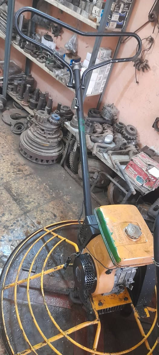 سلام عليكم ساقولة شغالة جاهزه هاتف ***********مكان بغداد ساحت طيران
