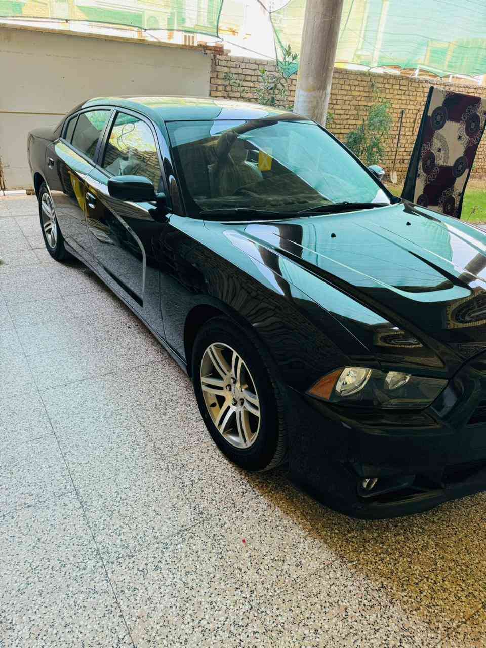 جارجر خليجي 2013
سياره جاهزه من كل النواحي 
أربيل 
شاشه كبيره 
عينه 260 
تخم تاير حداديه كير مكينه ع الشرط
سياره جازه من كل نواحي وأبد مامشتغله خط
مكان السياره ميسان العماره 
***********
