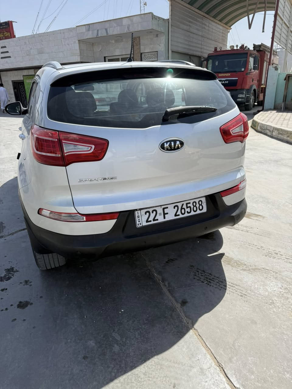 السلام عليكم يوجد سياره للبيع  كيا سبورتج 2012   مكينه 2000 السياره كير مكينه تخم تاير الكشر مكفولات ماعدى الباب الي وره السايق مبدل نفس اللون  فول مواصفات كشن كهربائي بانو راما تخم حداديه  تبريد كله جديد  رقم اربيل  باسمي رقم دولي الجديد   السياره خير من الله الشراي  الاتصال على 
***********
