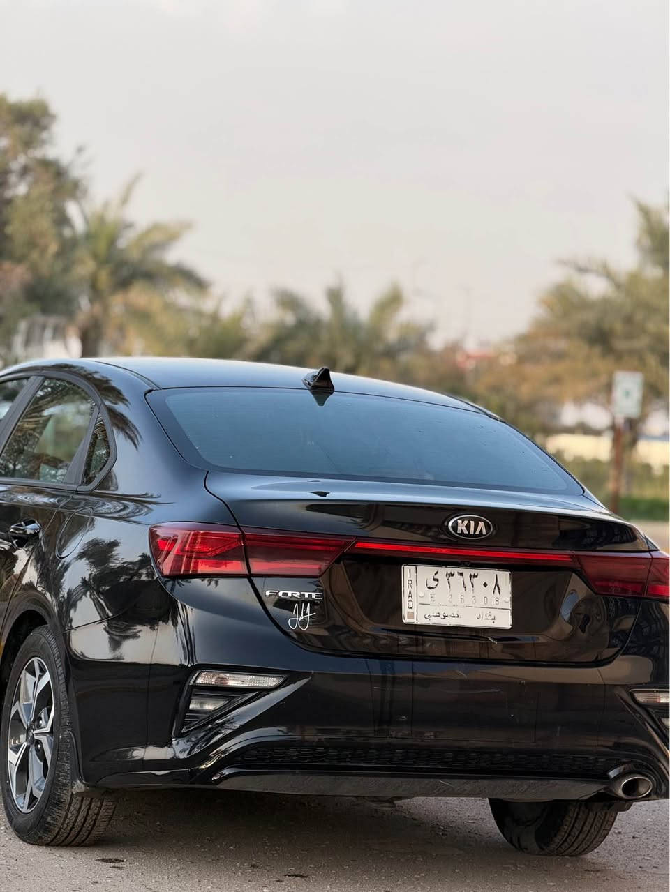 السلام عليكم سياره كيا فورتي رقم بغداد معوقين وكاله عامه مطلقه ماشيه 61 ميل السياره جاملغ وباب وطرف لبنيد مكفوله الغوذ العنوان البصره مواصفات رادرات امامي  تحديد مسار قيادة ذاتية داخل لون رصاصي اسود سياره مامتعوبه الشراي يتفضل واتساب السعر 140 وبيها مجال  
الرقم الهاتف *********** البصرة, العراق
