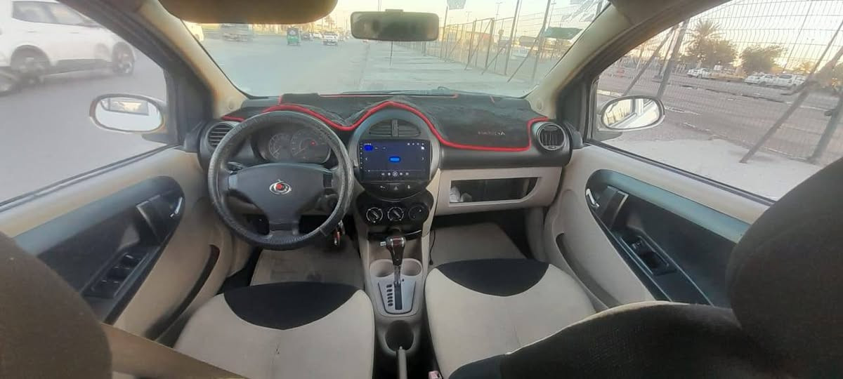 السلام عليكم 
للبيع باندا . موديل ٢٠١٢ . رقم بغداد انكليزي سنوية جديدة . كير ومكينة مكفولات بلاديات . مكفولة من الحادث . بيها صبغ مكانات قليله . شاشة أندرويد . صدر نظيف . ما ناقصها شي 
السعر ٤٨$ ورقه وبيها مجال للشراي 
العنوان بغداد الجديدة 
***********
