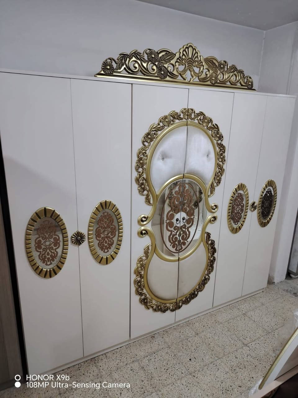 غرفة نوم تركية  ملكيه  نفرين 6 قطع نظيفه جدا السعر 750 الف 
 مع #شد #ونقل #مجاني 🚘🚘.العنوان: موصل، حي البكر، قرب شركة كيا،مقابيل سنتر الابداع 🗾🗾. معرض دار الأثاث التركيه
 للتواصل ☎️☎️ #كورك***********  #كورك***********  #اسيا*********** pp
