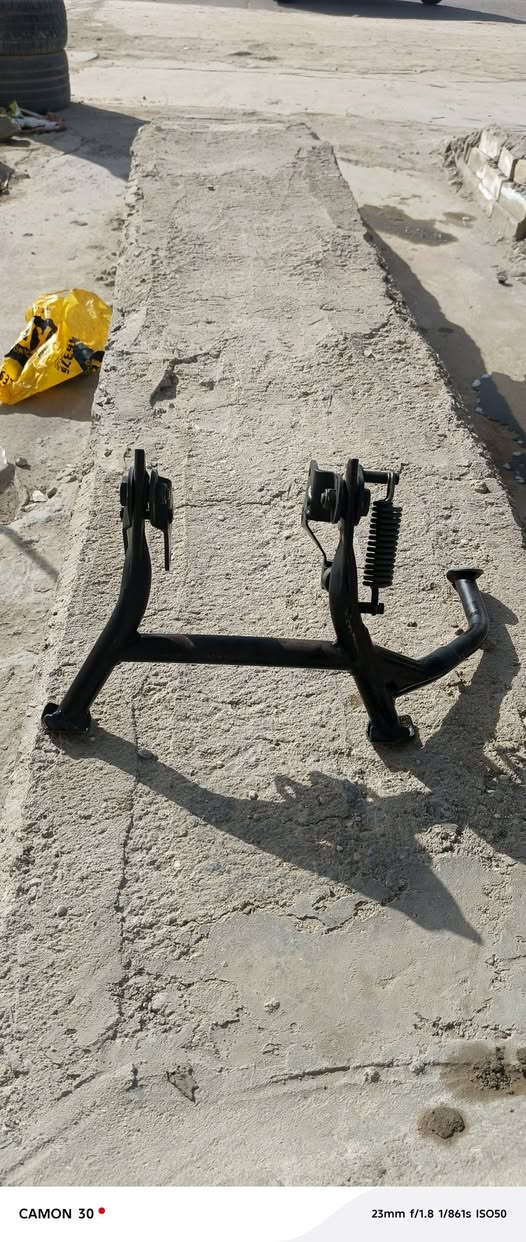 سلام عليكم ستاند تعليك تي ماكس ٢٠٠٨ جديد(السعر75) مكاني بغداد حي البتول مقابل كهوه الكابتن اتصال***********
