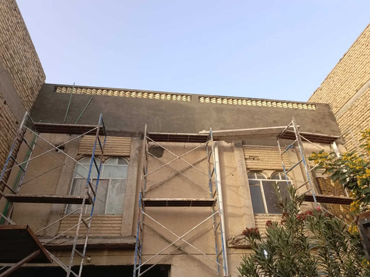 سلام عليكم خلف لبخ درجه اوله شغل سمنت اوجص اوبورك درجه اوله متفرغ حالين ***********
