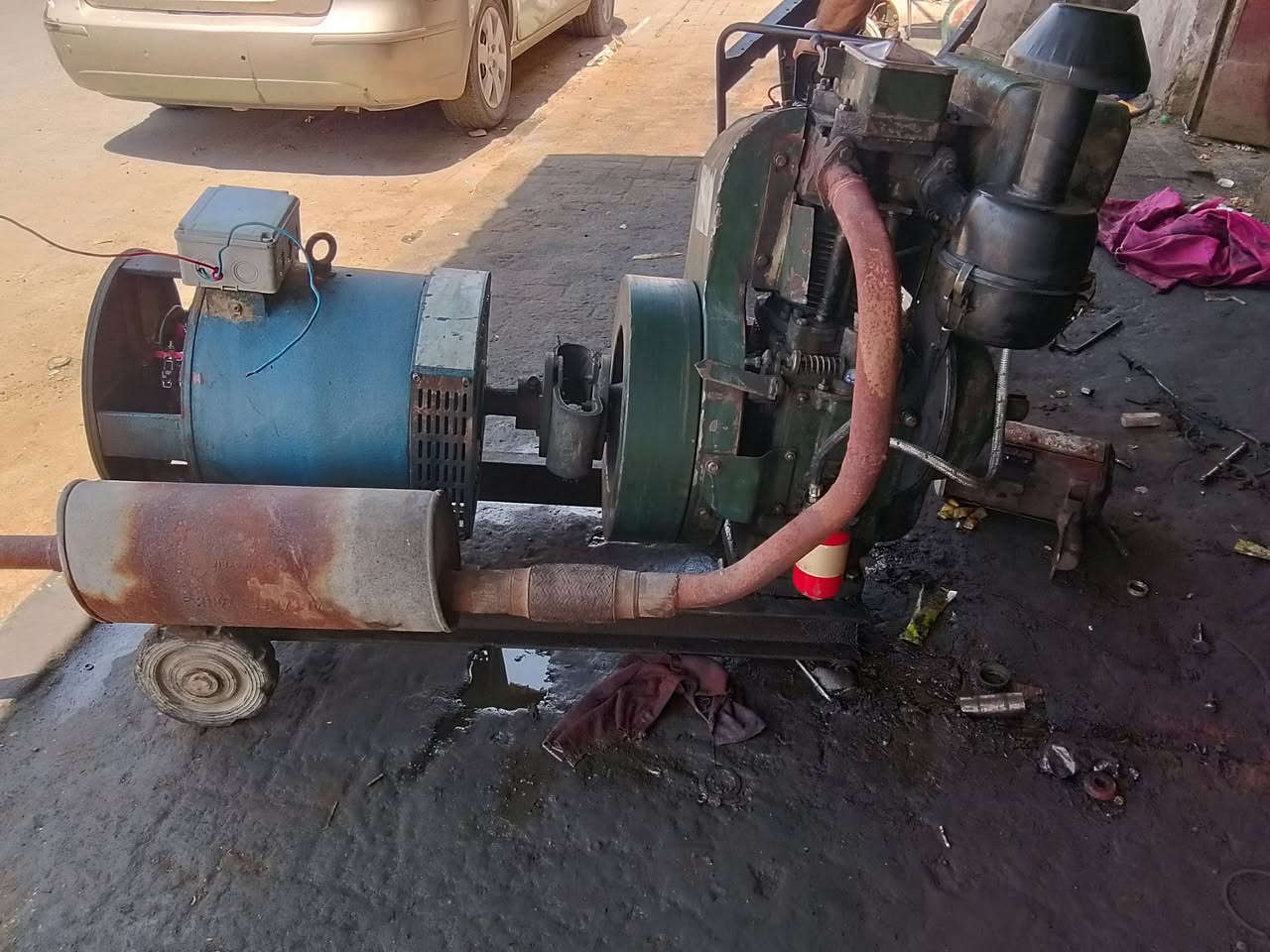 سلام عليكم مولده هنديه نوع مايكوري شغاله جاهزه لاتنقيص ولاتبخير رأس توليد 10كيفي  سنكل محرك 10حصان سعر 650 وبيها مجال ***********
